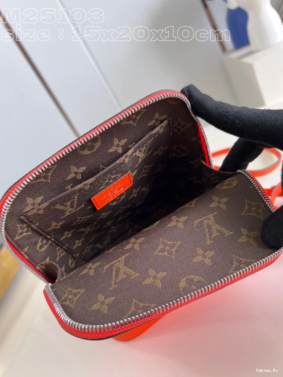 VUITTON LOUIS NANO ALMA backpack-15*20*10cm 0109